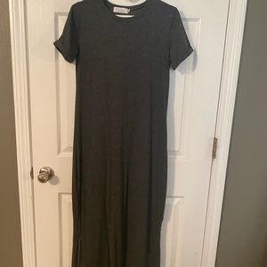 Sign Here grey t-shirt maxi dress size M
